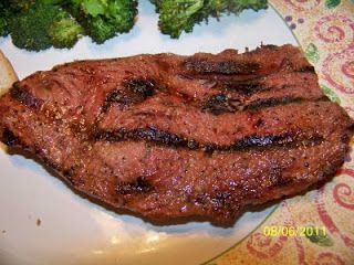 Bobby Flay Steak, Pan Seared Ribeye, Best Grill Recipes, Cast Iron Steak, Bobby Flay Recipes, Steak Marinade Recipes, Bbq Marinade, Iron Recipes, Cast Iron Recipes