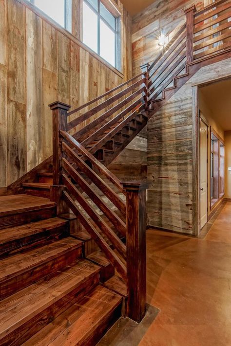 Rustic Stairs With Natural Wood Walls Wooden Staircase Railing, Wood Railings For Stairs, Diy Stair Railing, Rustic Staircase, Indoor Railing, Stairs Railing, Rustic Stairs, Modern Stair Railing, Wooden Staircase