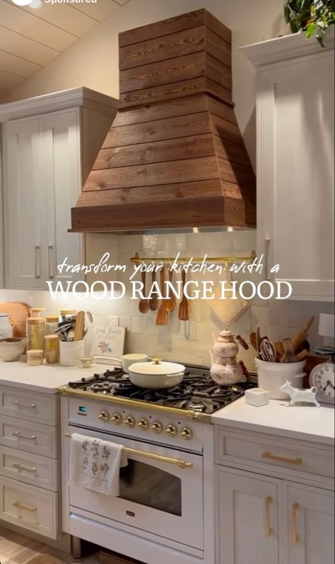 Wood Hood Range Cover, Stove Hoods Ideas Oven Range Wood, Range Hood Ideas Wood, Wood Stove Vent Hoods, Wooden Kitchen Hoods Ideas, Wood Stove Hoods Ideas, Kitchen Range Hoods Wood White Cabinets, Wooden Stove Hood, Wood Range Hood Ideas