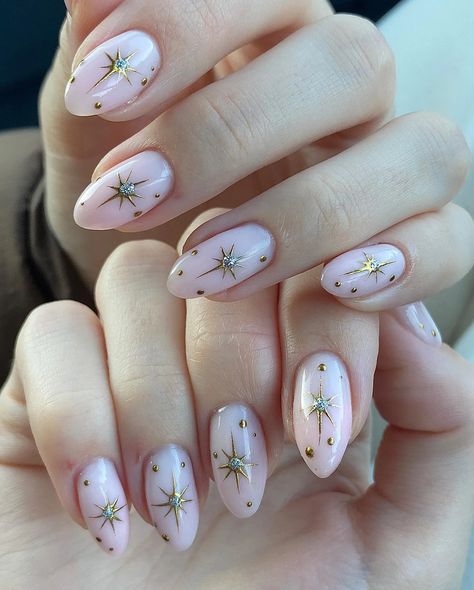 Christmas Nail Art Ideas, Star Nail Designs, December Nails, Milky Nails, February Nails, Christmas Nails Easy, Star Nails, New Year's Nails, Minimalist Nails