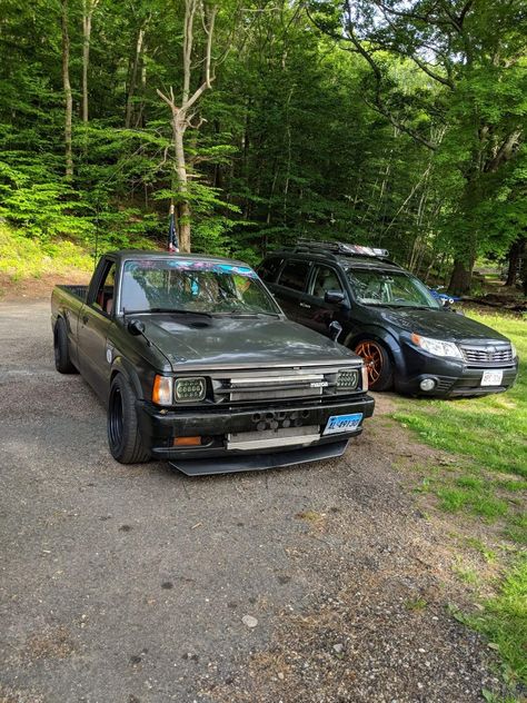 Mini Trucks Mazda, Ford 79, Nissan Vans, Drift Truck, Compact Pickup Trucks, Mazda B2200, Nissan Hardbody, Nissan Trucks, Lowered Trucks