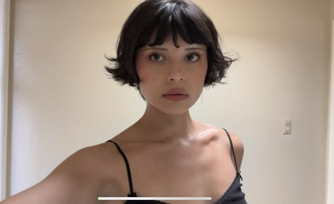 Amelie Haircut, Short Hair With Bangs, Hair Reference, Cut My Hair, Mode Inspo, Hairstyles Haircuts, Aesthetic Hair, Pretty Hairstyles, Bob Hairstyles