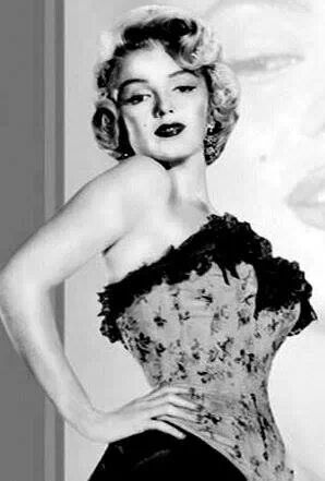 Marilyn Monroe Marilyn Monroe Art, Joe Dimaggio, Marilyn Monroe Photos, Marlene Dietrich, Rita Hayworth, Norma Jean, Actrices Hollywood, Norma Jeane, Blonde Bombshell