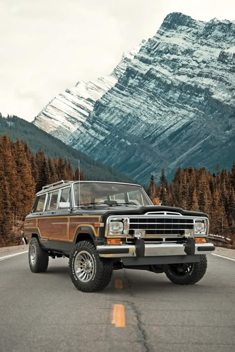 Jeep Grand Wagoneer — Vigilante 4x4 Hellcat Jeep, Jeep Grand Wagoneer, Jeep Grand Cherokee Srt, Classic Jeeps, Vintage Jeep, Grand Wagoneer, Suv 4x4, Jeep Wagoneer, Kid Friendly Travel Destinations