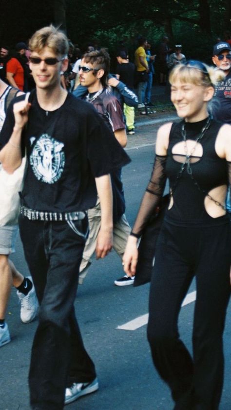 Rave Aesthetic Outfit, Techno Party Outfit, Techno Rave Outfit, Rave Party Outfit, Raver Outfits, Berlin Techno, Rave Aesthetic, Rave Fit, Techno Outfit