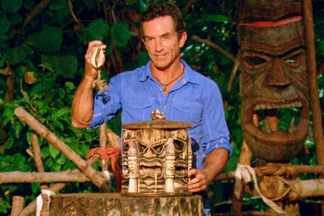 Survivor: The best and worst twists ever | EW.com Survivor Mood, Survivor Poster, Survivor Cbs, Survivor Tv Show, Survivor Show, Bunco Themes, Jeff Probst, Survivor Tv, Survivor Party