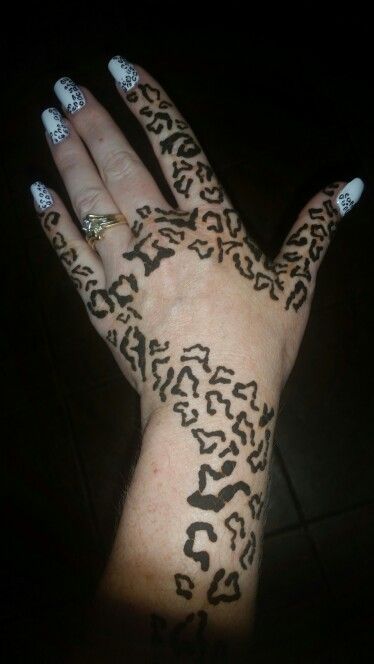 Cheetah henna by MD Weems Hand Tatto, Henna Hands, Leopard Tattoos, Henna Tattoos, Henna Art, Henna Design, Tat Ideas, Henna Tattoo, Weeding