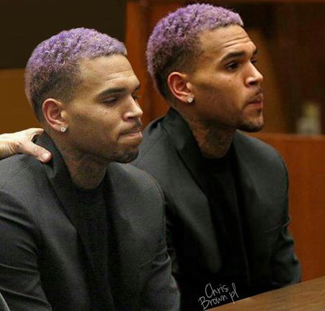 Off of probation 🙌 that purple hair tho 💜😍 Purple Hair Men, Men Purple Hair, Ash Purple Hair, King Chris, Natural Hair Men, Purple Balayage, Black Hair Cuts, Dyed Hair Men, Fit Aesthetic