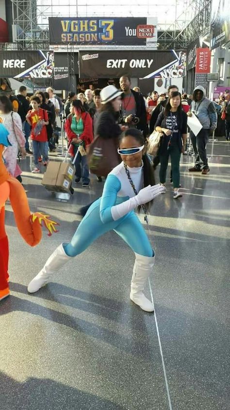 Frozone Halloween Costume, Frozone Costume, Bariloche Outfits, Bff Halloween Costumes, Hallowen Costume, Halloween Costumes Friends, Clothing Diy, Halloween Costume Outfits, Costumes Ideas