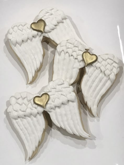 Angel wings decorated sugar cookies Angel Wings Cookies, Angel Wing Cookies Decorated, Angel Wings Cookies Decorated, Angelic Birthday Theme, Angel Decorations Party, Angel Theme Baby Shower Ideas, Angel Birthday Theme, Angel Party Theme, Angel Theme Birthday Party