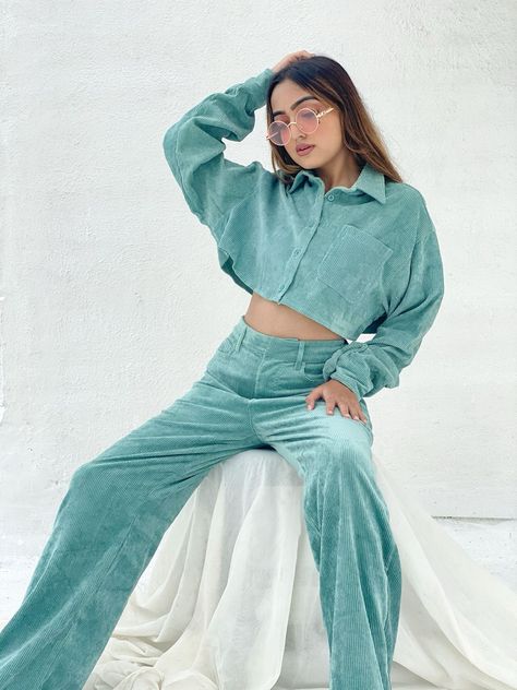 Cyan Outfit Aesthetic, Teal Clothing Aesthetic, Turquoise Aesthetic Clothes, Teal Outfits Aesthetic, Ocean Blue Outfit, Turquoise Outfit Aesthetic, Turquoise Dress Casual, Cyan Outfit, Turquoise Suit