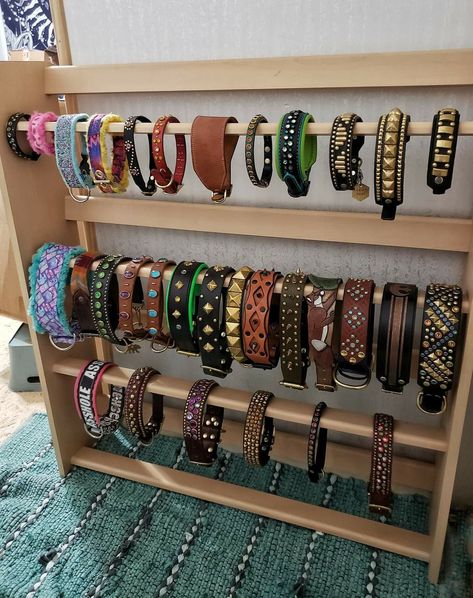 Dog Collar Storage, Dog Collar Organization, Dog Bandana Display Rack, Dog Collar Display Ideas, Dog Leash Display, Dog Gear Wall, Dog Collar Display Stand, Dog Collar Display, Dog Closet