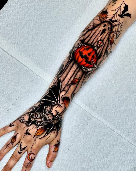 Halloween Themed Leg Sleeve Tattoo, Halloween Hand Tattoos, Halloween Leg Sleeve Tattoo For Women, Spooky Arm Sleeve Tattoo, Halloween Sleeve Tattoo For Women, Spooky Full Sleeve Tattoos, Spooky Arm Sleeve, Pink Tattoo, Skull Sleeve