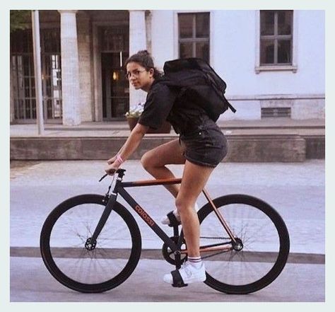 [CommissionsEarned] 81 Most Pinned Women Cycling Outfit Bike Rides Hacks You'll Be Impressed By Today #womencyclingoutfitbikerides Bicycle Aesthetic, Most Pinned, Bicycle Chic, Fashion Style Summer, Urban Bicycle, Bike Aesthetic, Bike Girl, Women Cycling, Womens Cycling Clothes