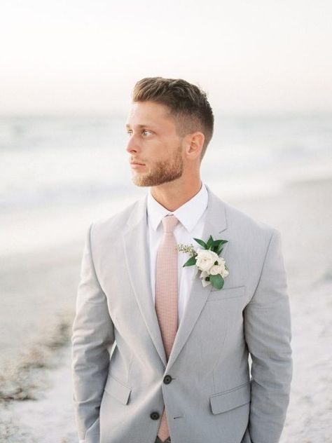 Light gray suit and pink tie groom suit inspiration at The Ritz-Carlton Sarasota Suit For Summer Wedding, Light Grey Suits Wedding, Grey Suit Pink Tie, Light Grey Suit Men, Grey Tuxedo Wedding, Summer Wedding Groom, Wedding Groom Suit, Light Gray Wedding, Light Grey Suit