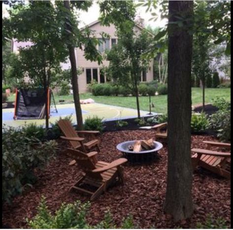 Outdoor Fire Pit Area, Outside Fire Pits, Deck Fire Pit, Gravel Landscaping, Concrete Patio Designs, Stone Landscaping, Backyard Diy, Fire Pit Area, Diy Fire Pit