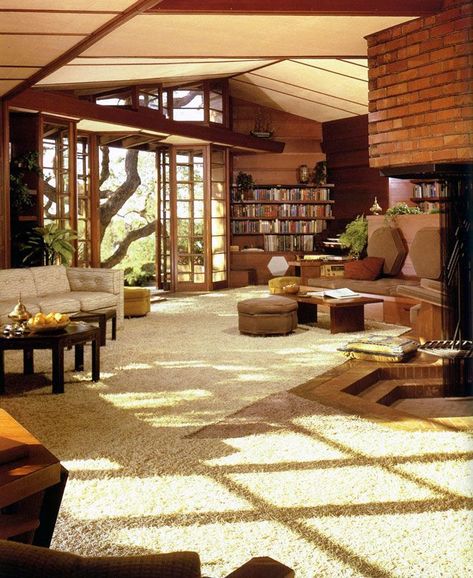 Hanna House, Frank Lloyd Wright Architecture, 70s House, 70s Interior, 70s Home, 70s Home Decor, Interior Vintage, Hus Inspiration, Wallpaper Vintage