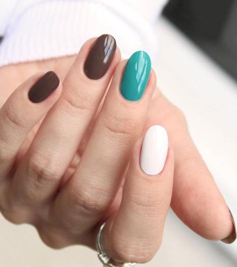 50 Oval Nail Art Ideas | Cuded Nails Three Colors, Three Color Nail Combinations, Nail Combinations, Oval Nail Art, Fall Pedicure, Oval Nails Designs, Acrylic Nails Stiletto, Nail Extensions Designs, Latest Nail Designs