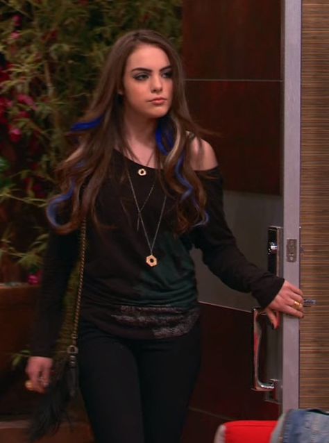 Jade West Outfits Season 1, Jade West Costume, Jade West Aesthetic Clothes, Jade West Outfits Style, Jade West Inspired Outfits, Jade West Season 1, Jade Victorious Outfits, Victorious Fashion, Jade West Aesthetic