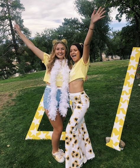 Festival or sorority perfect for any occasion Sorority Themes, Sorority Outfits, Themed Outfits, Sorority, Festival