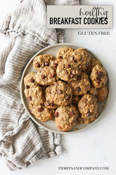 Chocolate chip garbanzo bean cookies made with garbanzo bean flour are going to knock your socks off! They're healthy enough for breakfast and tasty enough for dessert. Add this recipe to your collection today! Garbanzo Bean Cookies, Breakfast Cookies Gluten Free, Bean Cookies, Garbanzo Bean Flour, Garbanzo Bean, Breakfast Cookies Healthy, Bean Flour, Healthy Chocolate Chip, Flax Seed Recipes