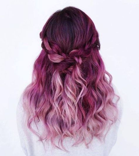 Purple to pink ombré hair Magenta Hair Colors, Unicorn Hair Color, Magenta Hair, Ombré Hair, Bright Hair, Trendy Hair Color, Ombre Hair Color, Mermaid Hair, Rainbow Hair