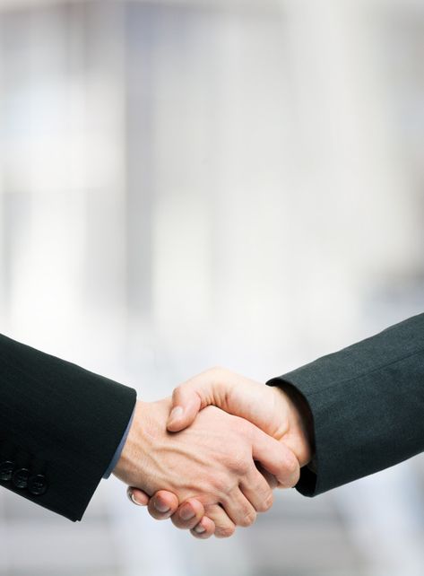 Shake Hands Aesthetic, Two People Shaking Hands, People Shaking Hands, Hands Shake, Shake Hand, Business Images, Hand Shake, Business Aesthetic, Business Stock Images