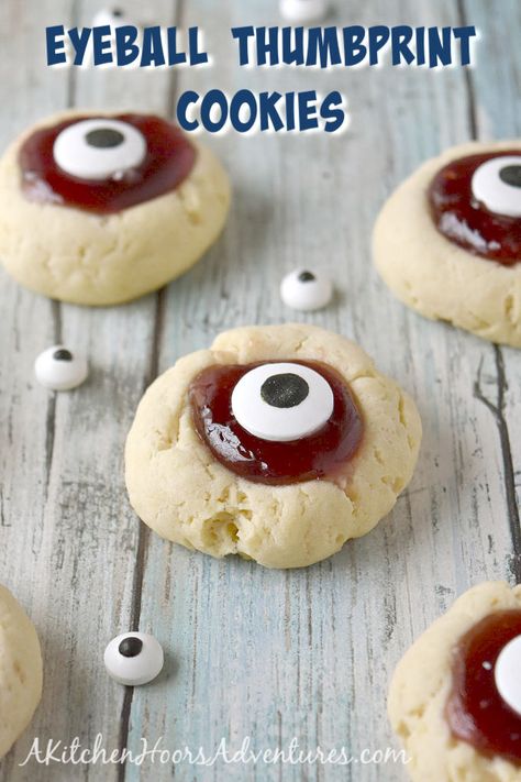 Fall Cakes Decorating, Thumbprint Cookies Easy, Thumbprint Cookie, Jam Thumbprint Cookies, Candy Eyes, Christmas Jam, Christmas Food Treats, Fun Halloween Treats, Candy Eyeballs