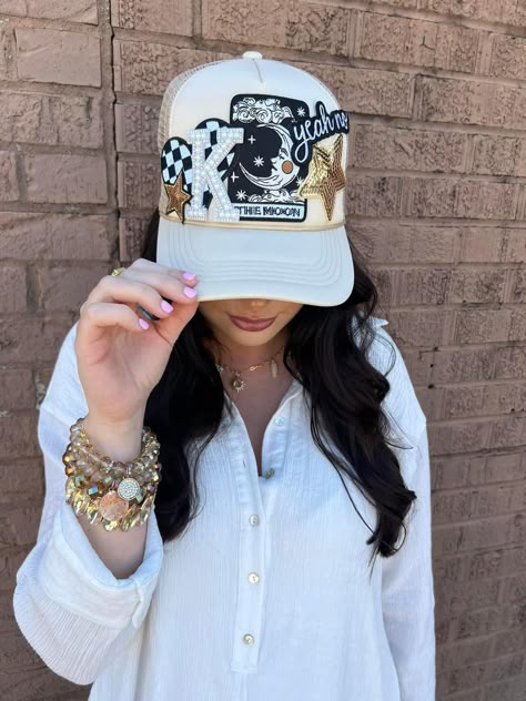 Trucker Hat Inspo Patches, Patch Hats Diy, Patch Hat Ideas, Trucker Hat Designs Ideas, Patch Trucker Hat, Diy Trucker Hat Ideas, Hat Patch Ideas, Western Trucker Hats, Trucker Hats With Patches