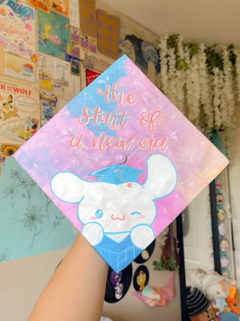 high school and college senior year graduation cap/hat inspiration, made with acrylic paint, taylor swift lover era and cinamoroll sanrio inspired, eras tour inspired, made with posca markers + acrylic paint pens perfect for the sanrio girlies!, school celebration, senior gift Cinamoroll Painting, Graduation Cap Designs Sanrio, Kawaii Graduation Cap, Sanrio Graduation Cap, Sanrio Graduation, Grad Cap Designs High School, Taylor Swift Graduation Cap, College Senior Year, Senior Year Graduation