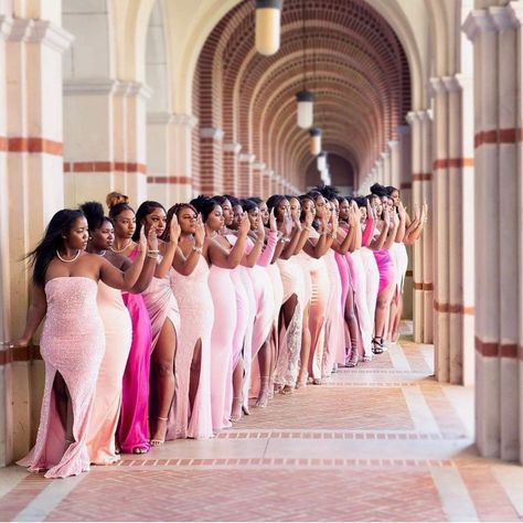 Akaversary Photoshoot, Aka Sorority Poses, Aka Photoshoot Ideas Group, Aka Sorority Instagram Captions, Aka Grad Pictures, Aka Group Photoshoot, Aka Poses, Sorority Photoshoot Ideas, Aka Aesthetic