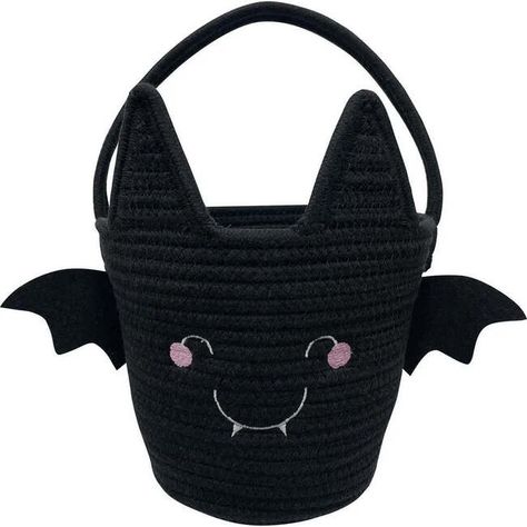 An adorable bat themed Halloween basket, perfect as a gift basket or for trick-or-treating. Your little one will be the most stylish kid in the neighborhood gathering candy with their spooky bat pal, complete with lovable face and ears. | Emerson and Friends | Lucy's Room Bat Rope Halloween Basket Black | Maisonette collects the best children’s products from around the world (unlike Zulily, Etsy, The Tot, Farfetch Kids, Childrensalon, Crate and Kids, Kohls, Wayfair, Buy Buy Baby, Nordstroms, Mini Boden, J.Crew Factory, or PotteryBarn Kids), creating a curated shopping experience for you. Think of us as your shortcut to fashion for litte ones! Mom Backpack, George Hats, Halloween Basket, Rope Bowls, Treat Basket, Football Shop, Halloween Baskets, Halloween Events, Decorative Storage Baskets