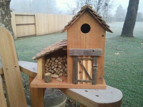 Woodshed Birdhouse #buildabirdhousekit Bird Houses For Sale, Cool Bird Houses, Barn Birdhouses, Backyard Birds Sanctuary, Homemade Bird Houses, Bird Houses Ideas Diy, Bird Tables, Beautiful Birdhouses, Birdhouses Rustic