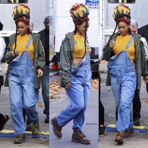 Rasta Rih @VinaKsena مجد Reggae Outfit, Reggae Aesthetic, Reggae Fashion, Female Dragon, Rap Aesthetic, Hair Wraps, Punk Outfits, Aesthetic Outfit, Hippie Outfits