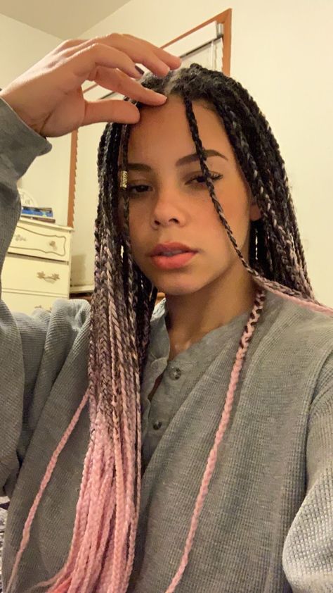 Mexican Braided Hair, Light Pink Box Braids, Pink And Black Box Braids, Light Pink Braids, Box Braids Pink, Pink Box Braids, Braids Pink, Pink Braids, Rasta Hair