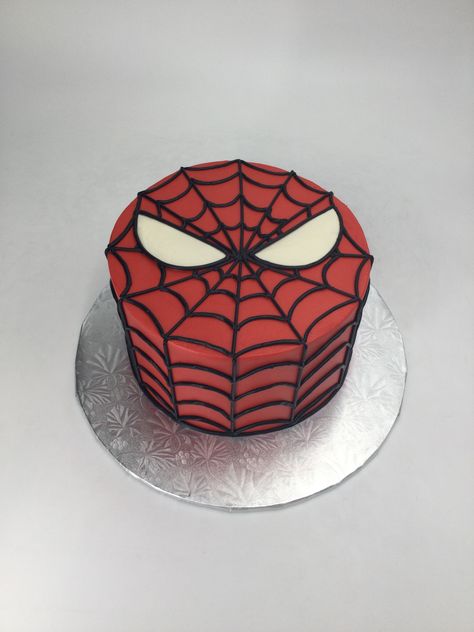 Spider Man Grooms Cake, Spider Man Mini Cake, Cake Of Spiderman, Spiderman Birthday Cake Aesthetic, Small Spider Man Cake, Small Birthday Cake For Men, Batman Cakes Ideas, Mini Spiderman Cake, Small Spiderman Cake