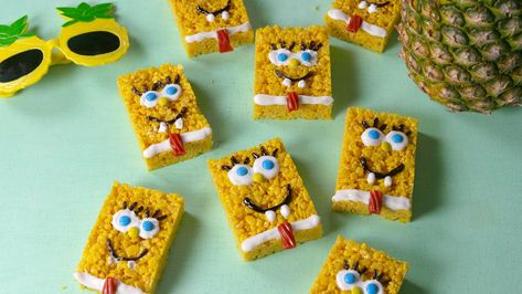 SpongeBob Fans Will Flip For These Krispie TreatsDelish Spongebob Rice Crispy Treats, Spongebob Treats, Kid Friendly Meals Easy, Spongebob Birthday Party, Spongebob Party, Krispie Treats Recipe, Birthday Party Treats, Spongebob Birthday, Cereal Treats