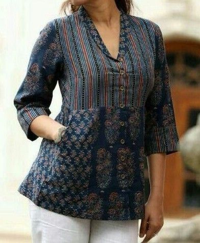 V Neck Kurthi Models Latest, Short Kurti Designs, Cotton Short Tops, Cotton Tops Designs, Lapel Top, Stylish Tops For Women, Short Kurta, Simple Kurta Designs, Kurti Patterns