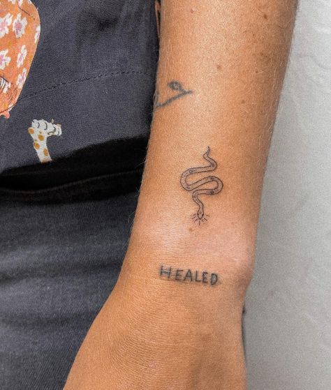 Stick And Poke Snake Tattoo, Detailed Stick And Poke Tattoo, Stick And Poke Snake, Snake Tattoo Arm, Tattoo Stick And Poke, Snake Stick, Stick Poke, Stick Poke Tattoo, Stick And Poke Tattoo