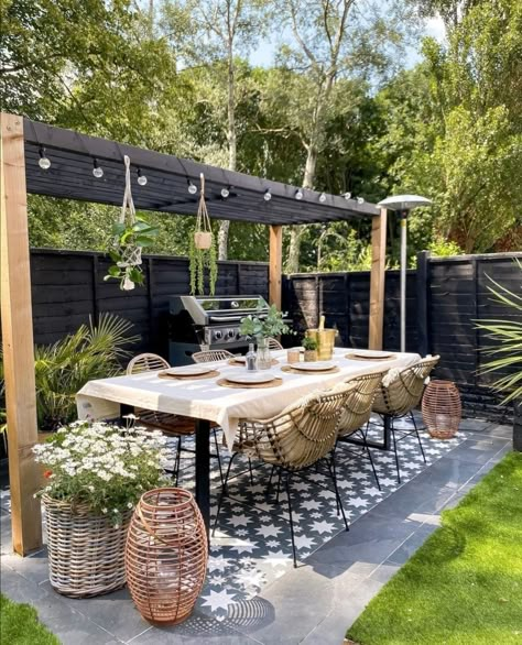 Moderne Have, October 1st, Have Inspiration, Back Porch Ideas, Backyard Inspo, Outdoor Decor Backyard, Pergola Patio, Backyard Makeover, Backyard Patio Designs