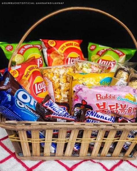 Ramen Gift Basket, Buldak Ramen Carbonara, Ramen Cheese, Ramen Carbonara, Diy Ramen, Ramen Gifts, Samyang Buldak, Buldak Ramen, Vanilla Oreo