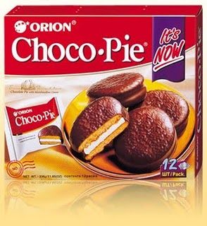 Chocopieeeee Soft Biscuits, Chocolate Candy Brands, Choco Pie, Pie Chocolate, Chocolate Pack, Sleepover Food, Grocery Foods, Gourmet Foods, Breakfast Bars