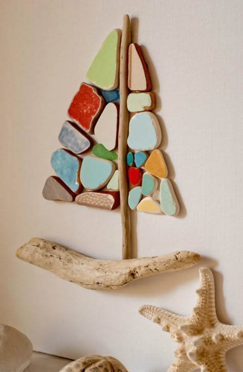 Driftwood Boat on Canvas Coastal Cottage Decorating, Driftwood Projects, Art Pierre, Driftwood Decor, Driftwood Crafts, Sea Glass Crafts, Sea Pottery, Drift Wood, Beach Crafts