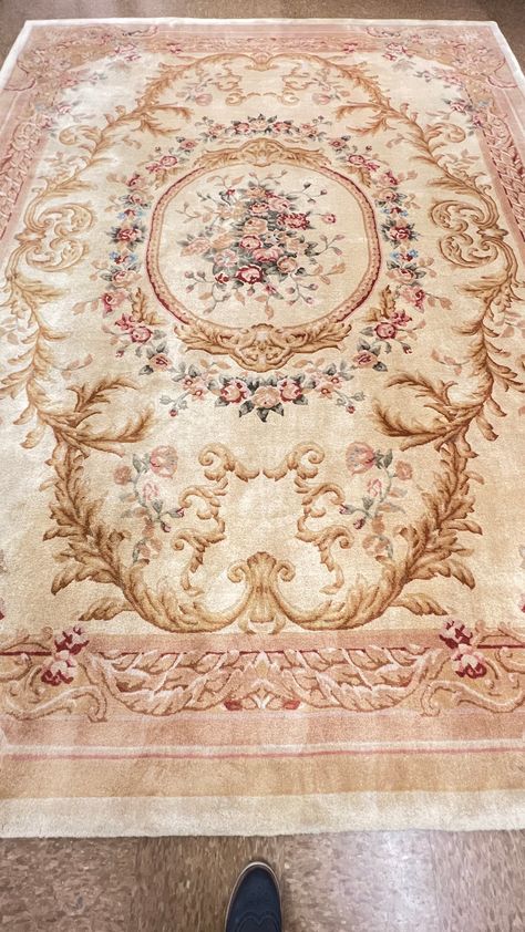 High quality hand-Knotted  French style Savonnerie. meter size 2 74 x 366 Brand new woven in China with the century result French techniques. Premium wall on cotton foundation Knotted Rugs, Weaving Techniques, French Style, Wool Area Rugs, Hand Knotted Rugs, Secret Garden, Floor Rugs, Rug Size, Labour Day