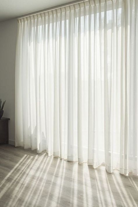 Cortinas, cortina, voile, frunce, voilesuizo, deco Sheers Curtains Living Room, Extra Wide Curtains, Armani Casa, Plain Curtains, Living Room Decor Curtains, Dekorasi Kamar Tidur, Long Curtains, Curtains Living, Modern Curtains