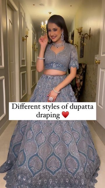 Dupatta Style Ideas, Dupatta Draping Style, Stylish Dupatta, Dupatta Draping Styles, Dupatta Styling, Dupatta Draping, Draping Styles, Dupatta Style, Lehenga Dupatta