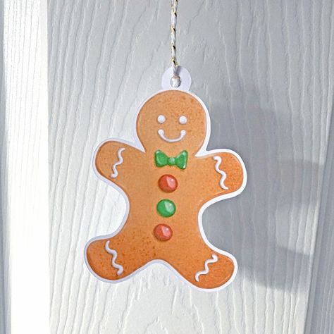 Gingerbread Man Gift Tag Gingerbread Man Gift, A Simple Christmas, Realistic Illustration, Christmas Gift Tag, Easy Christmas Gifts, Christmas Gift Wrapping, Christmas Gift Tags, Paper Projects, Gingerbread Man