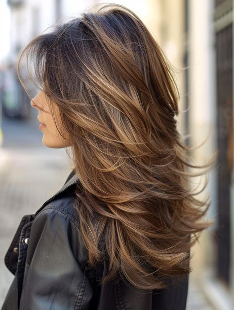 Long Length Haircut With Layers Waves, Medium Layers Haircuts With Bangs, Butterfly Haircut For Fine Hair, Long Layered Haircuts For Thick Hair Wavy Round Faces, Razored Layers Medium, 90s Long Layers, Layered Cuts For Long Hair, Haircuts For Long Thick Hair, Long Layer Hair