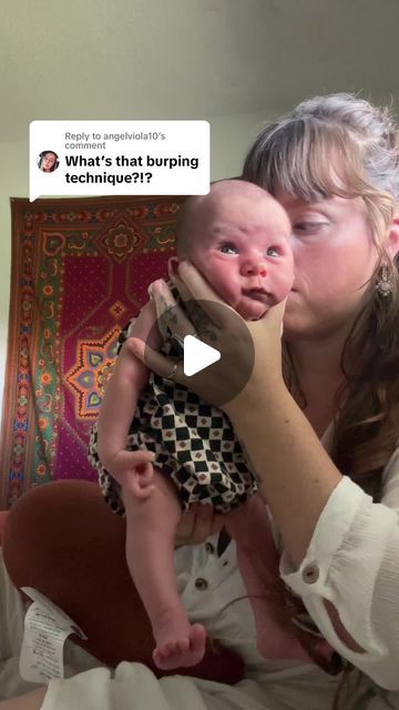 Rebekah Faith Moyer on Instagram: "my foolproof burping method…lmk if it works for you though cus maybe its just my babies  .  . . #momhacks #newborn" Newborn Mom Hacks, How To Burp Newborn, Burping A Newborn, New Borned Baby, Burp A Newborn, Newborn Gas, Burping Baby, Newborn Video, Mommy Ideas