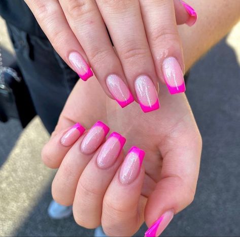 Barbie Pink French Tip Nails Square, Magenta French Tip Nails Acrylic, Neon Pink French Tip Nails Coffin, Nails Hot Pink Tips, Hot Pink French Tips Square, Fusia Pink Nails Short, Prom Nails Hot Pink, Hot Pink French Tip Nails Coffin, Short Acrylic Nails Square French Tip